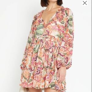 o.p.t. Rhea Boho Balloon Sleeve Tiered Chiffon Dress in Pink Paisley Size Medium